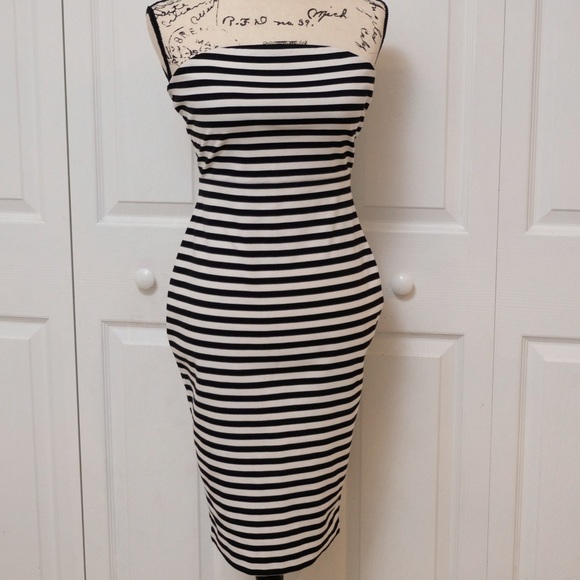 EXPRESS Midi DRESS BLACK & WHITE Strapless "Breton" Stripe Nautical Sailor-core - Picture 1 of 4